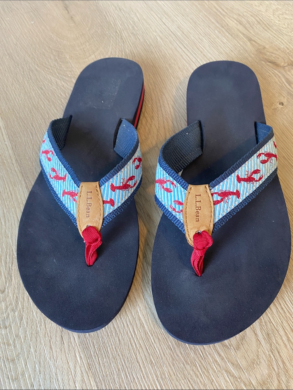 L.L.Bean Lobster Print Flip Flops Sandals Women’s Size 11 Medium Coastal Preppy